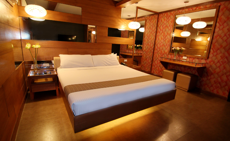 Deluxe – 12 hours (Cuneta Prime Stay Promo)